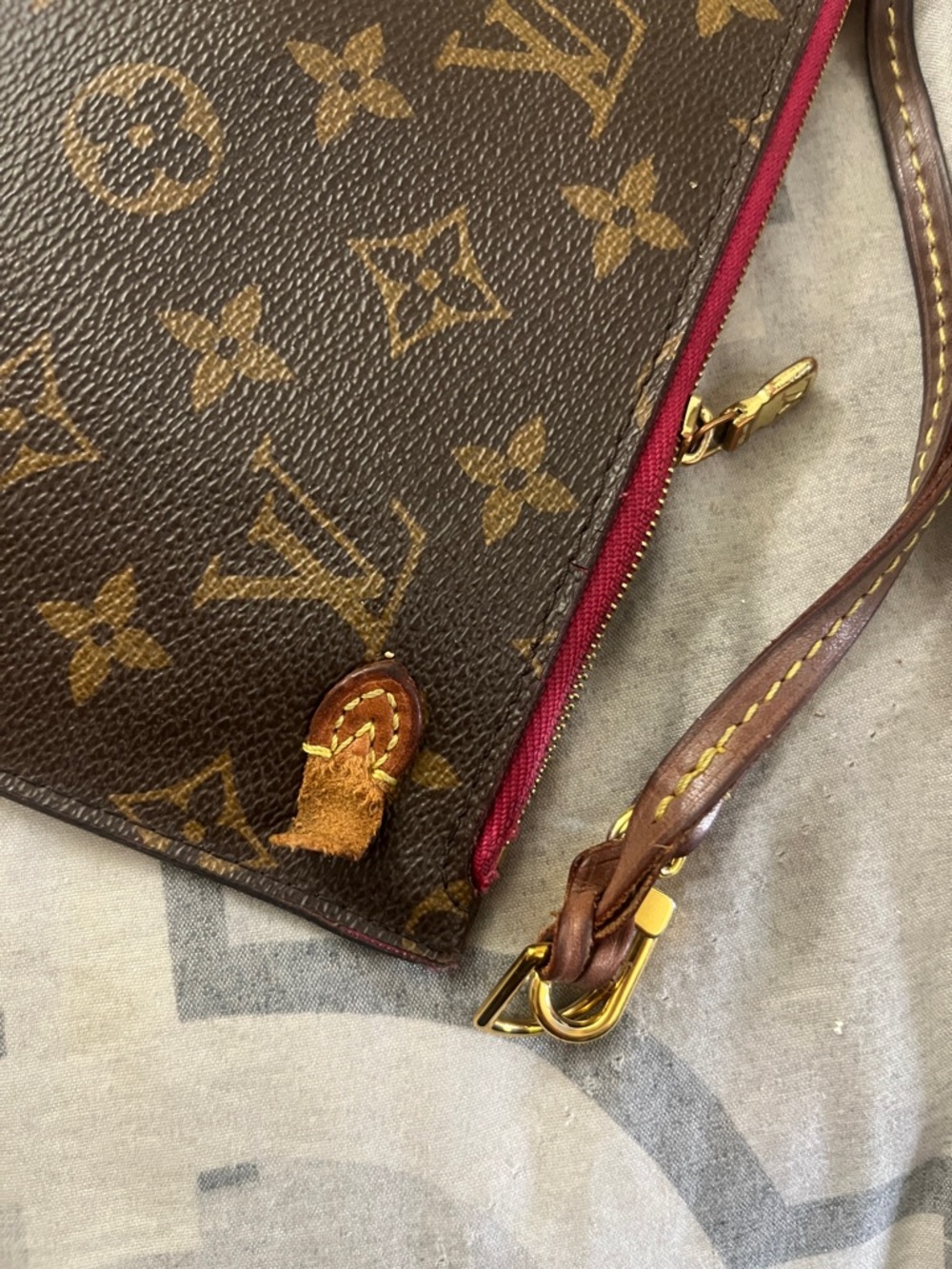 Louis Vuitton Monogram Canvas Wristlet Pouch in Brown with Pink Trim - Picture 7 of 8